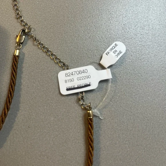 [Free People] NWT Glass Square Twisted Rope Choker Necklace - Picture 6 of 7